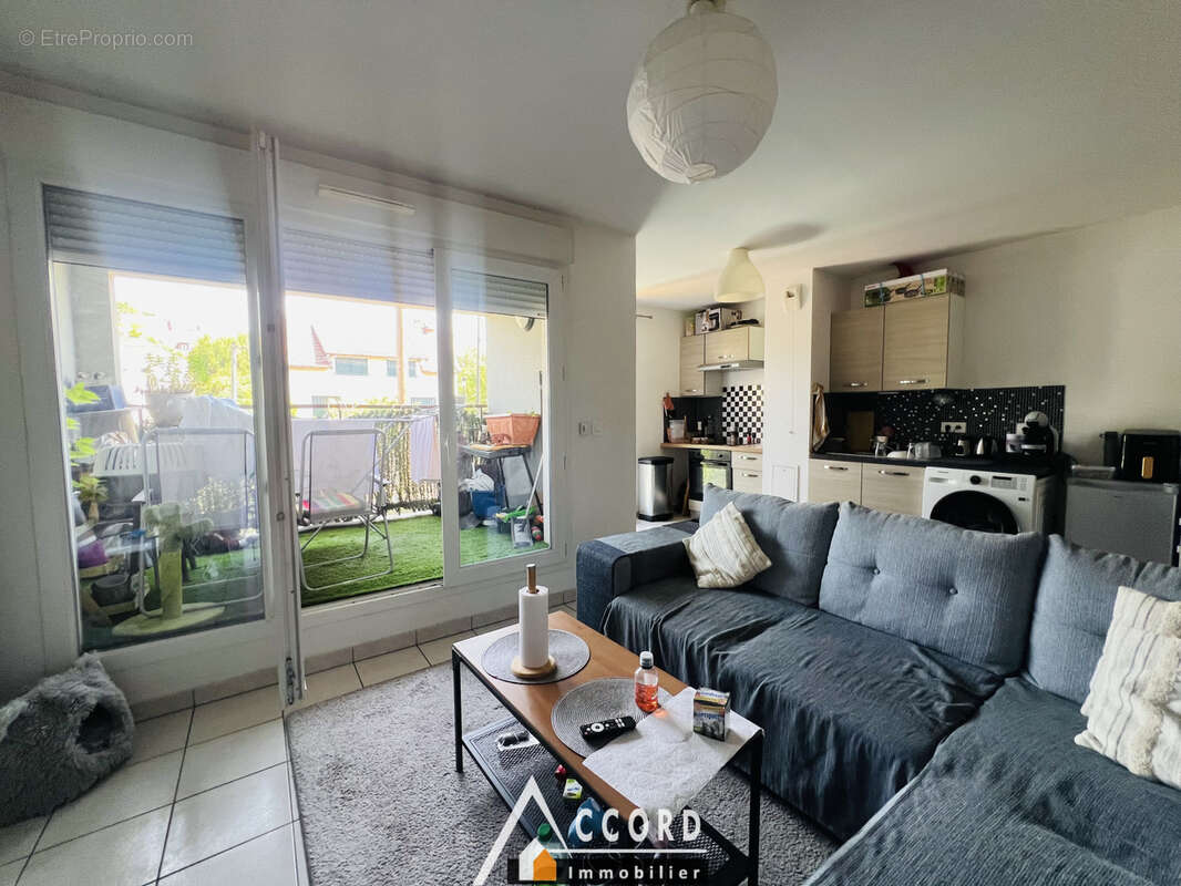 Appartement à SARTROUVILLE