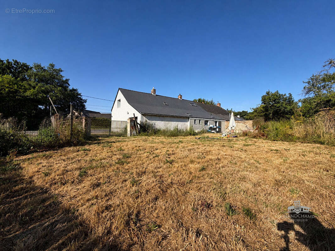 Maison Grandchamp Des Fontaines 4 pièce(s) 135.32 m2 - photo 2