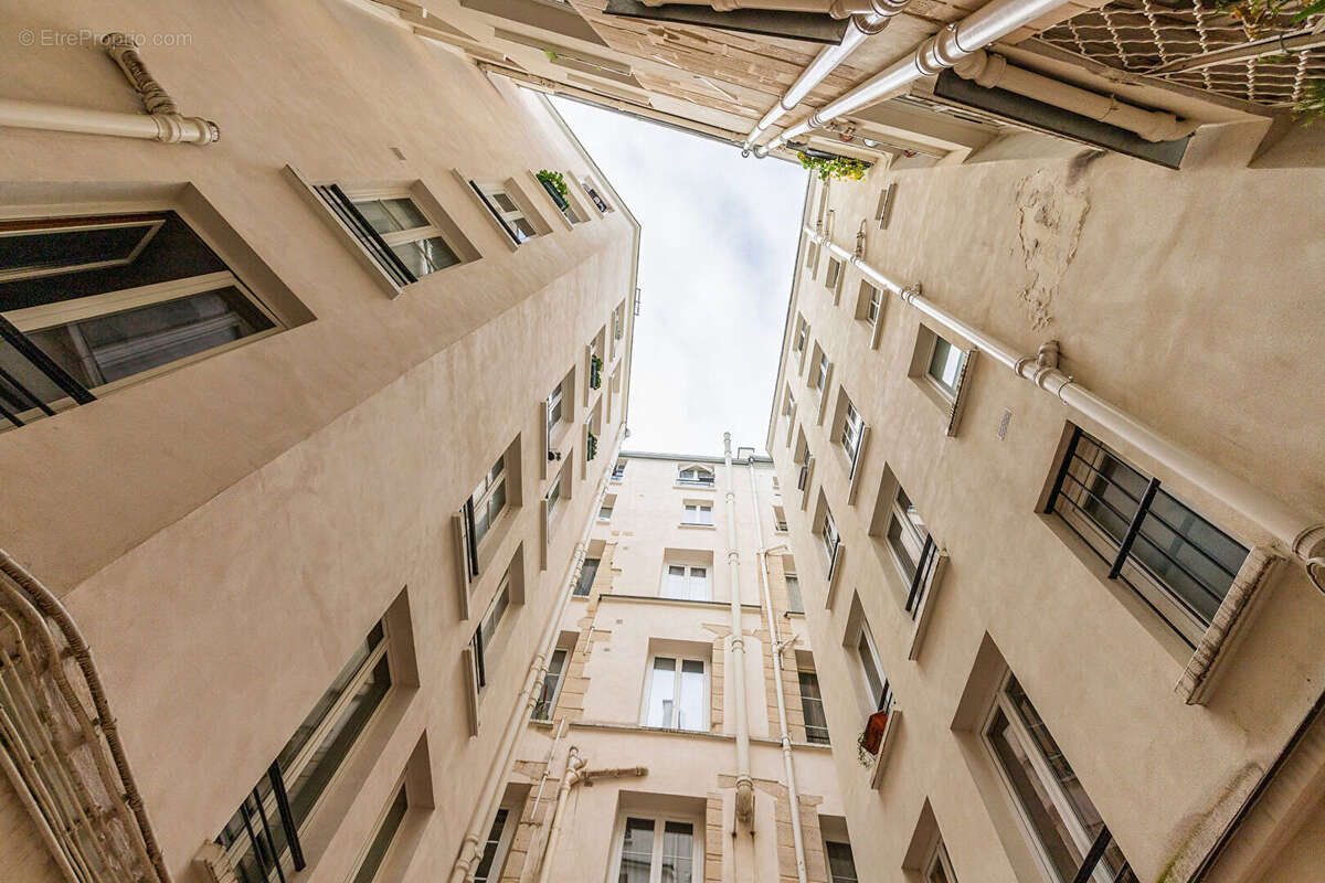 Appartement à PARIS-5E