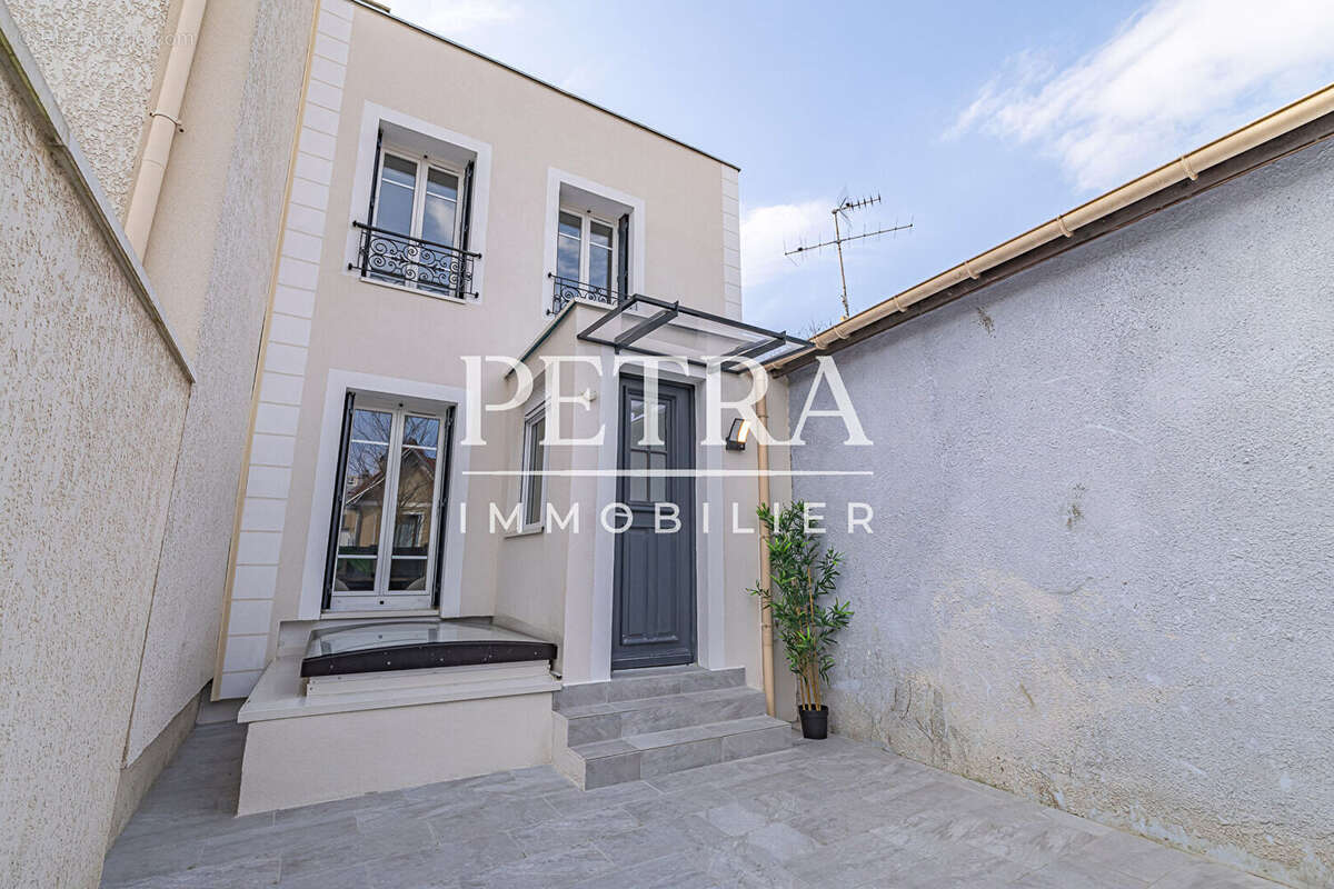 Maison à LE KREMLIN-BICETRE