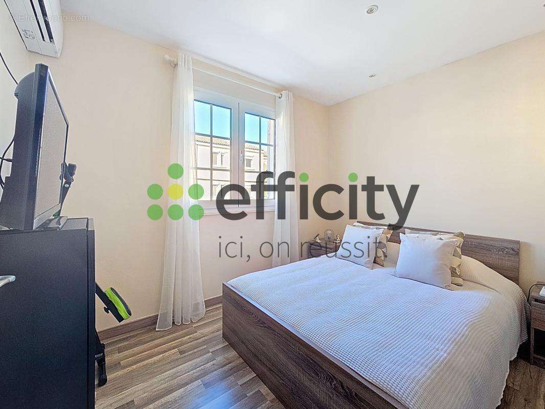 Maison à LA QUEUE-EN-BRIE