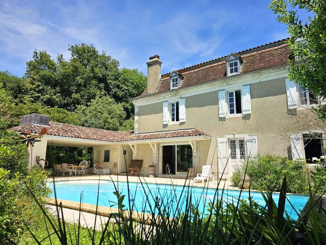 Maison à SALIES-DE-BEARN