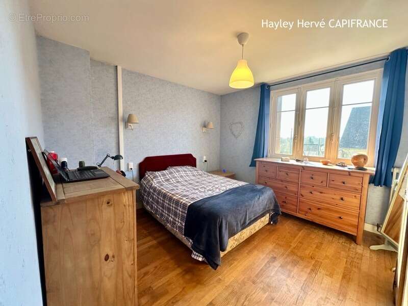 Propriété À VENDRE avec maison et gîte indépendant, dépendances et terrain de 5 000 m² – Mortain LE NEUFBOURG (50) - Mortain - photo 13