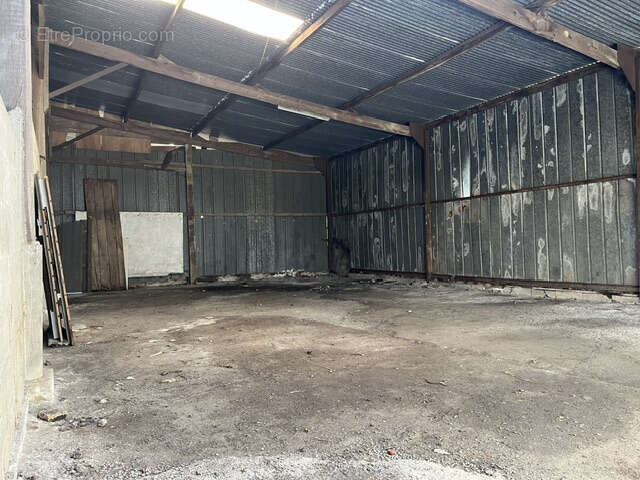 Hangar 1400m2 - photo 7