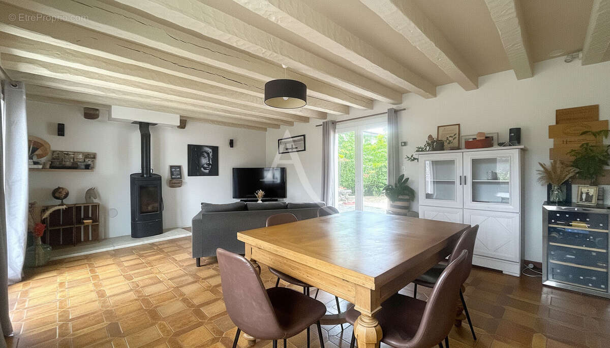 Maison à CELLETTES