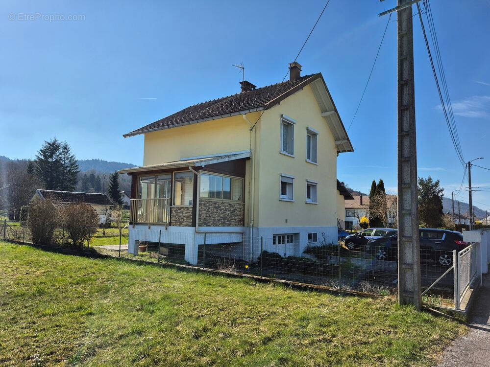 Maison à LE THILLOT