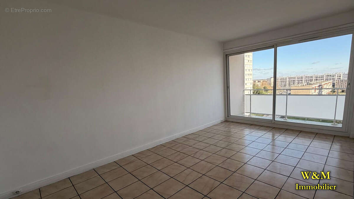 Appartement à RIS-ORANGIS