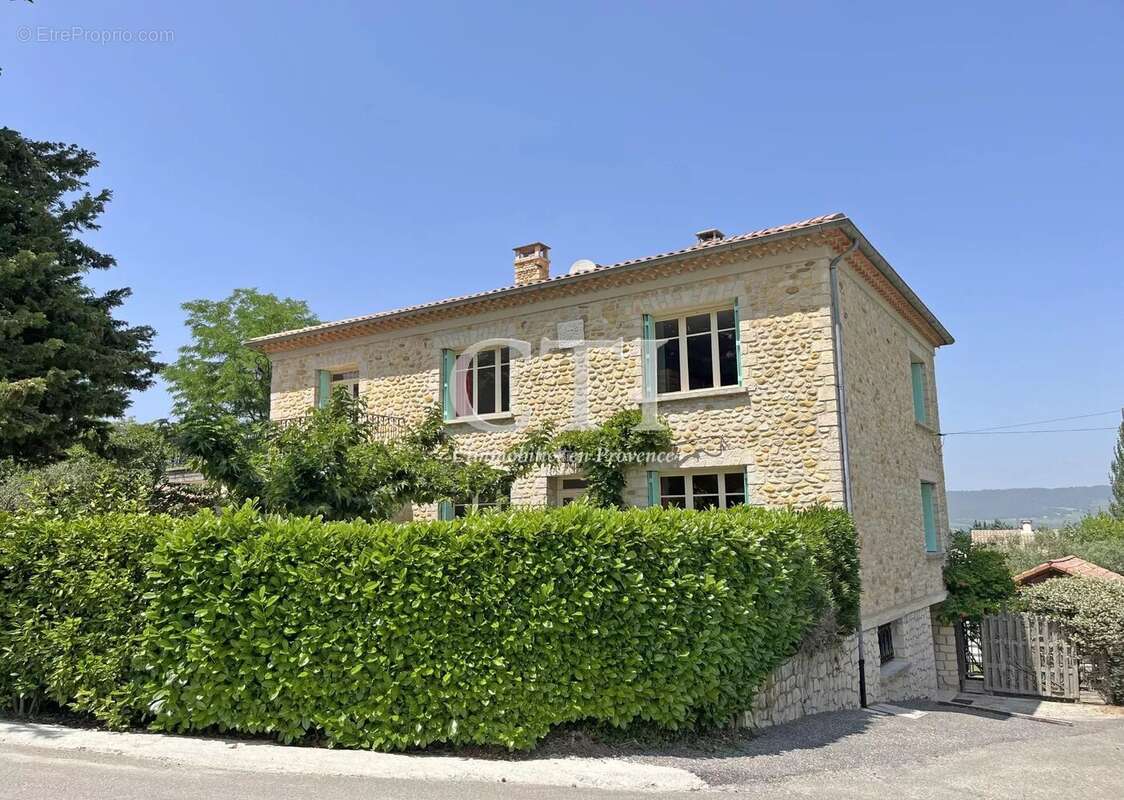 Maison à VAISON-LA-ROMAINE