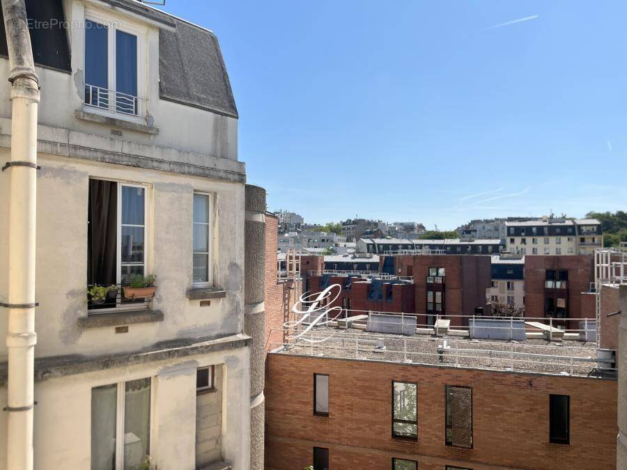 Appartement à PARIS-20E