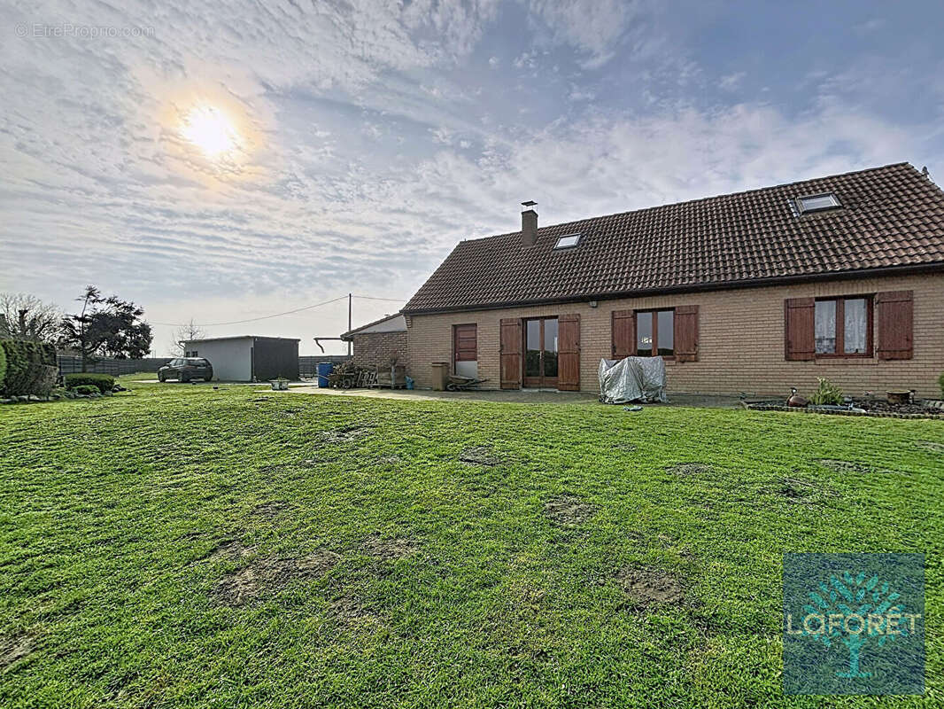 Semi plain -pied sur 1500 m². - photo 3