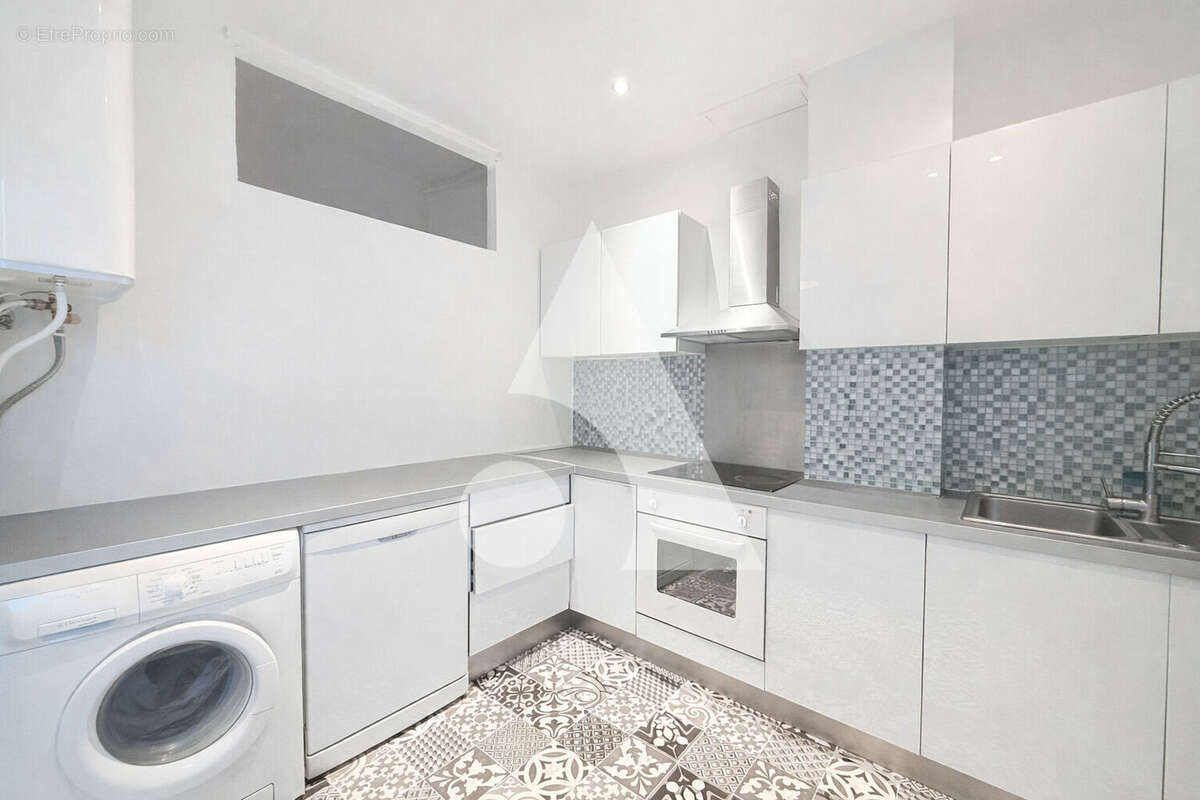 Appartement à MARSEILLE-7E