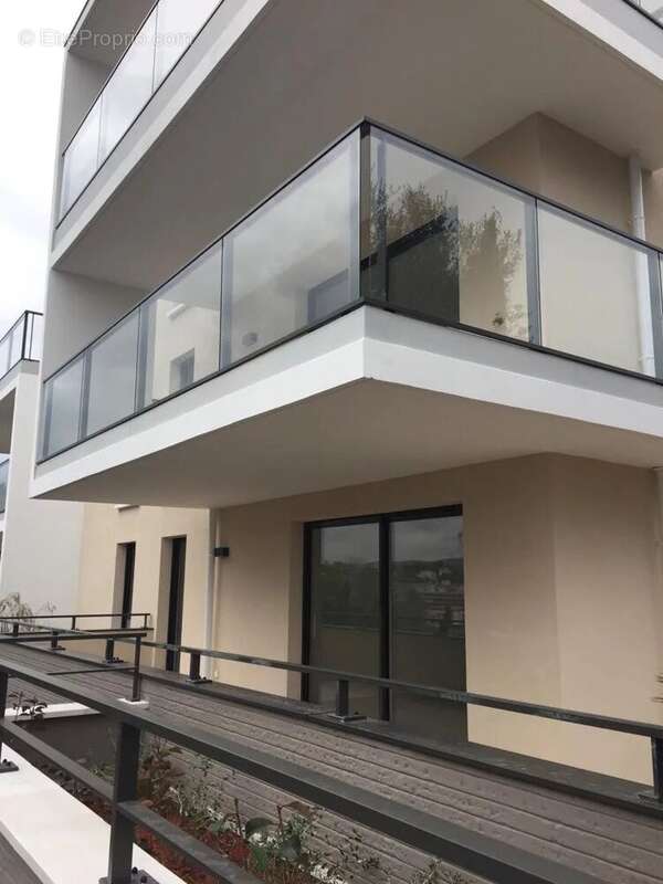 Appartement à LE CANNET