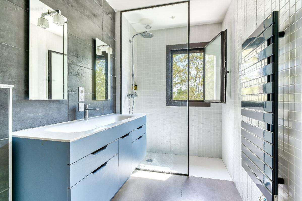 Maison à VILLETTE-DE-VIENNE