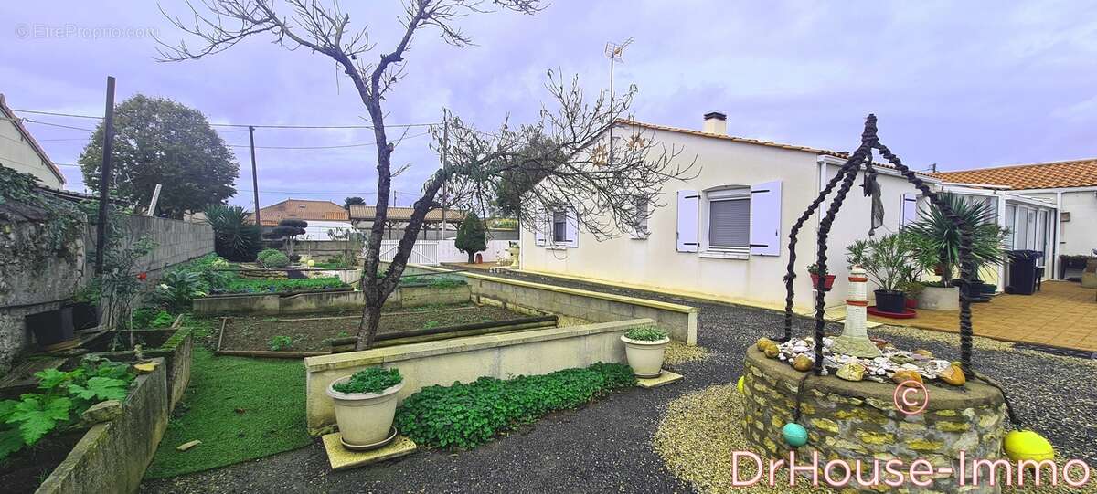 Maison à PUYRAVAULT