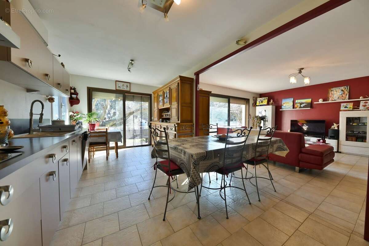 Maison à UZES