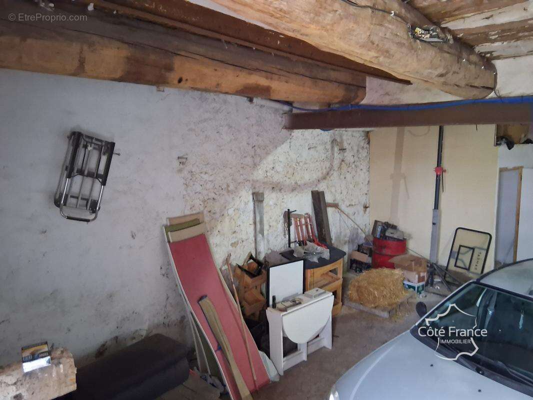 Maison à MONTAGNAC