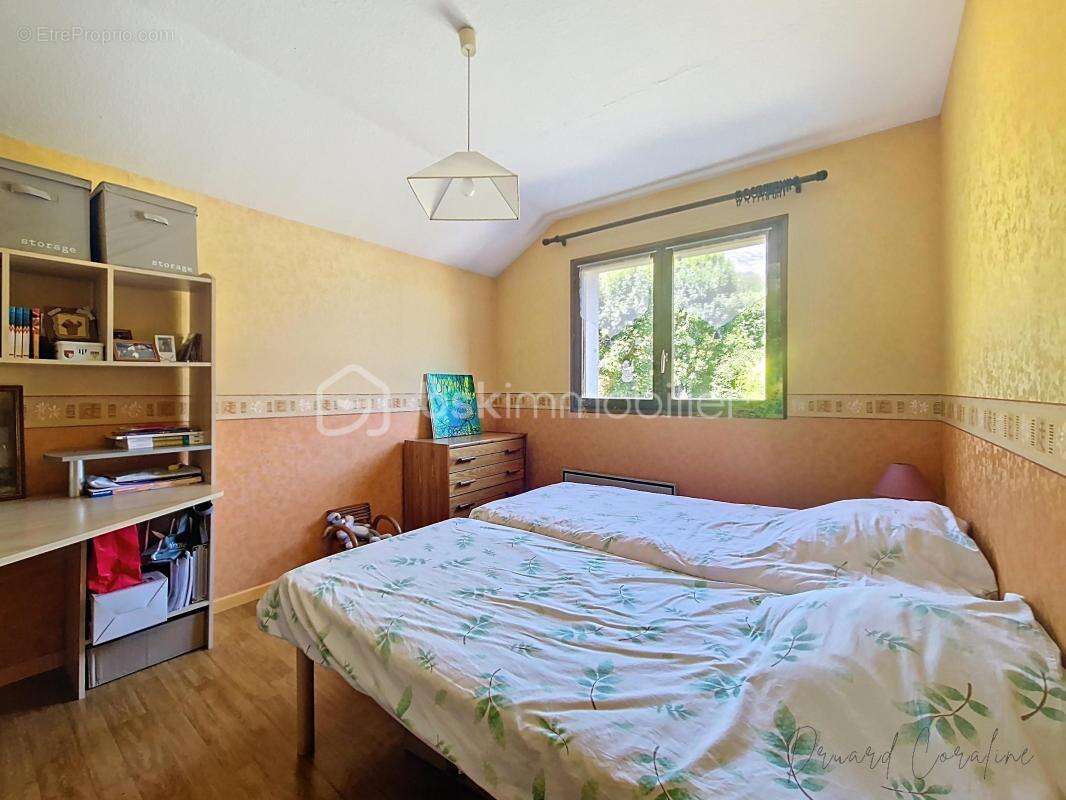 Maison à VARCES-ALLIERES-ET-RISSET