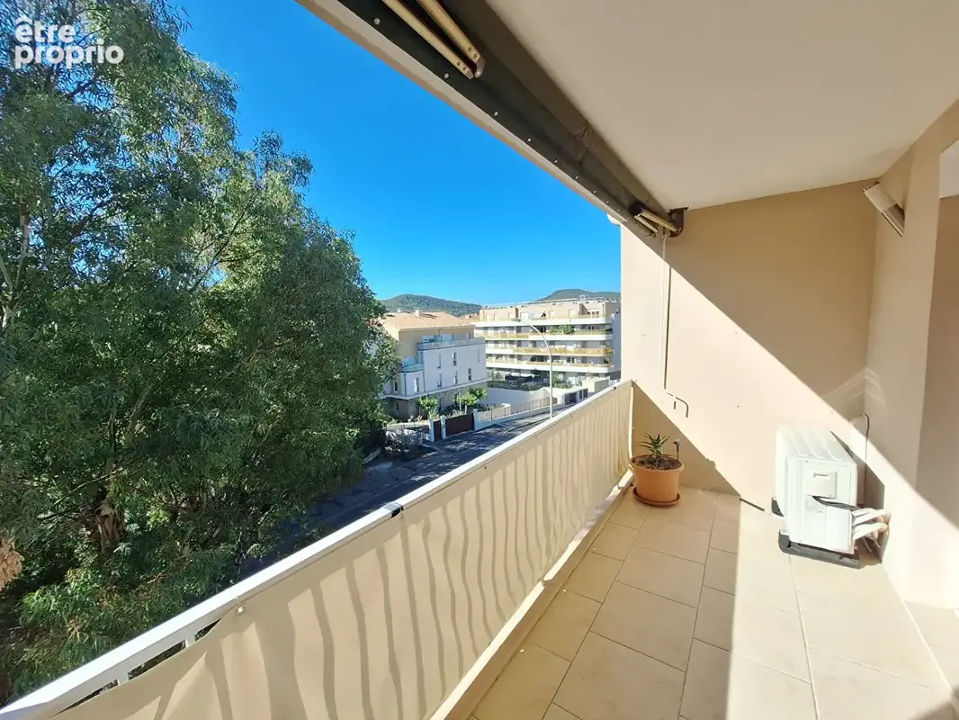 Appartement  4 pièces - 2 chambres- Traversant SUD-NORD - 79.26 m2 - photo 3