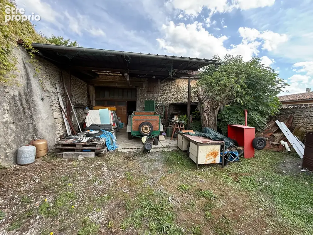 Garage / dépendance en pierre ? 140 m² développés ? fort potentiel de transformation - photo 9