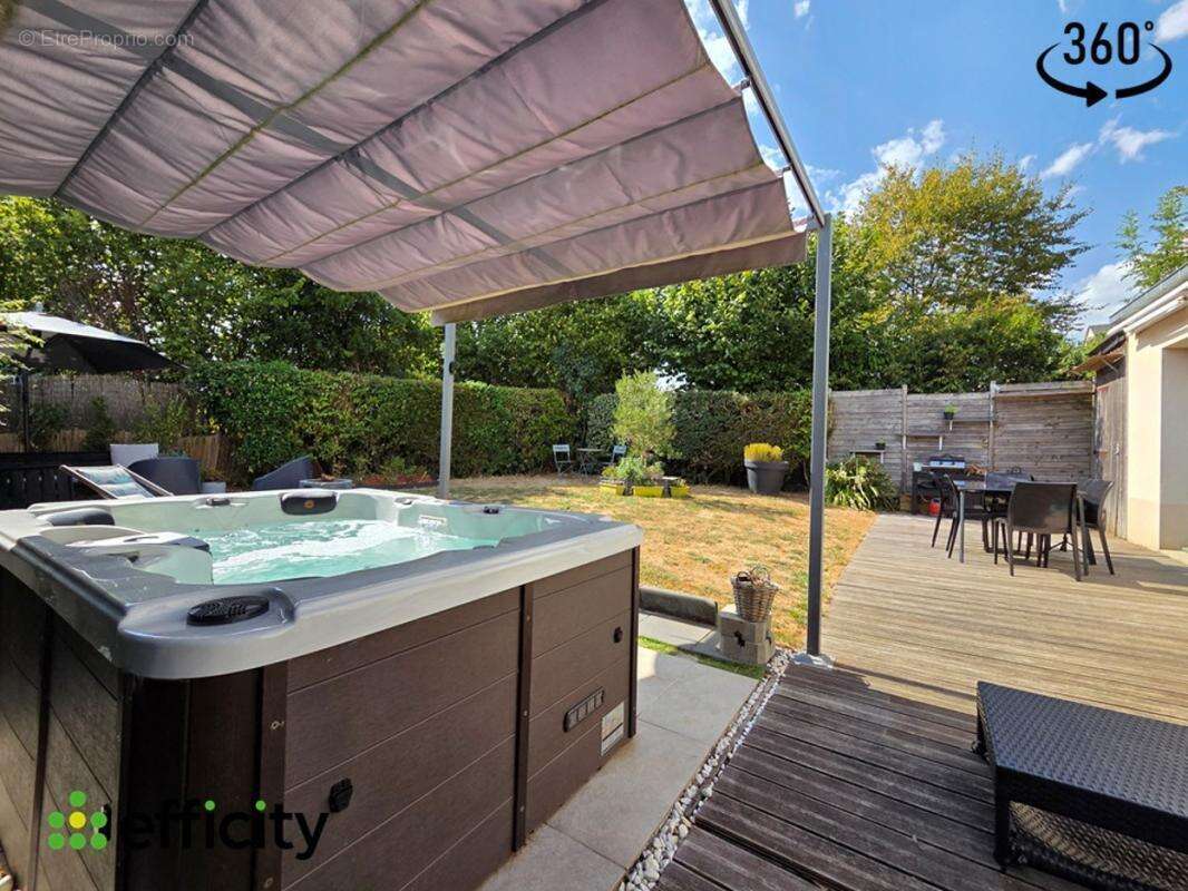 Maison 115 m² à La Chapelle-Des-Fougeretz  - photo 8