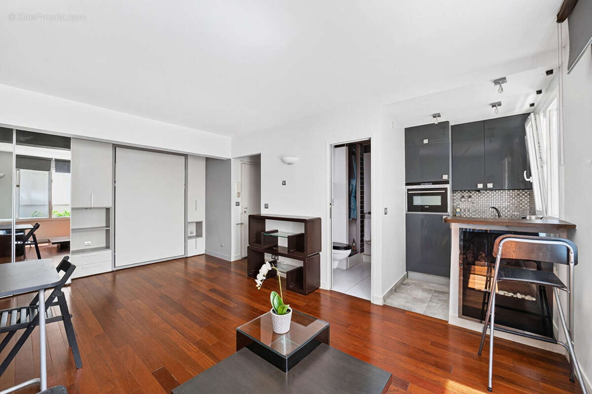 Appartement à PARIS-12E