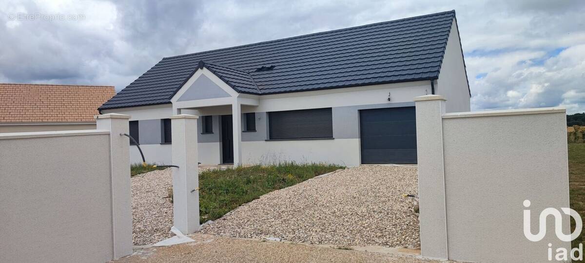 Photo 1 - Maison à MISEREY