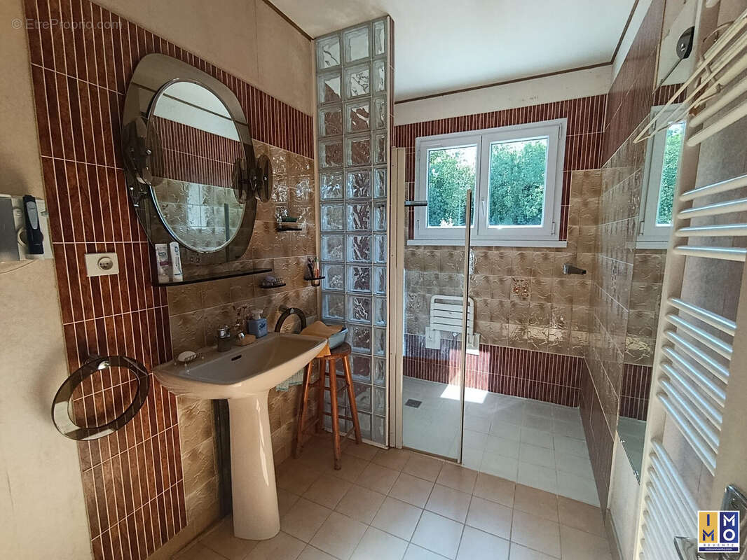 Maison 88 m² à Brecy  - photo 8