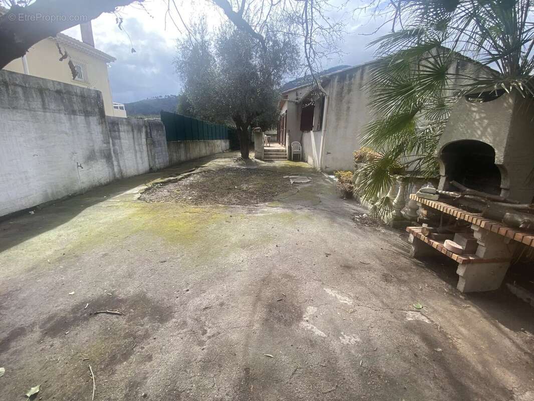 Maison à SAINT-MARTIN-DU-VAR