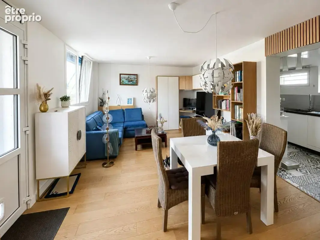 Appartement t2 renove 48 m2 proche port et plages - photo 2