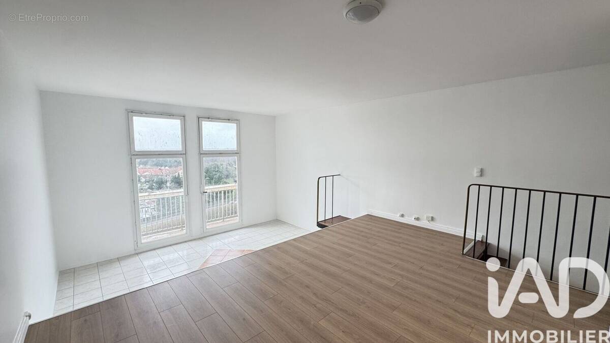 Photo 1 - Appartement à LE MEE-SUR-SEINE