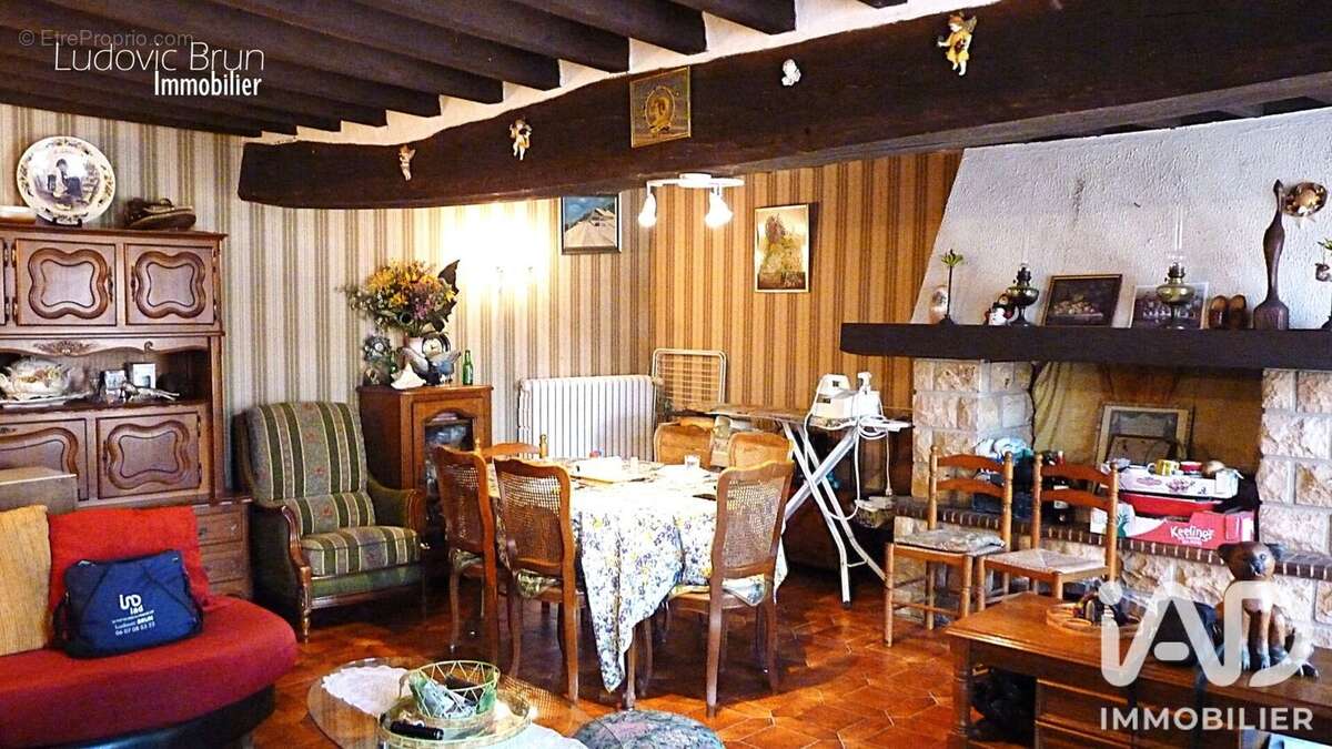 Photo 3 - Maison à ETAIS-LA-SAUVIN