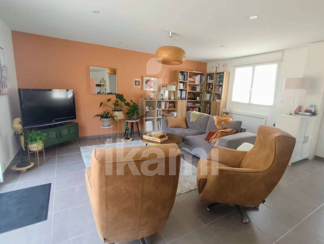 Maison entièrement rénovée 103 m2 Génissieux - photo 2