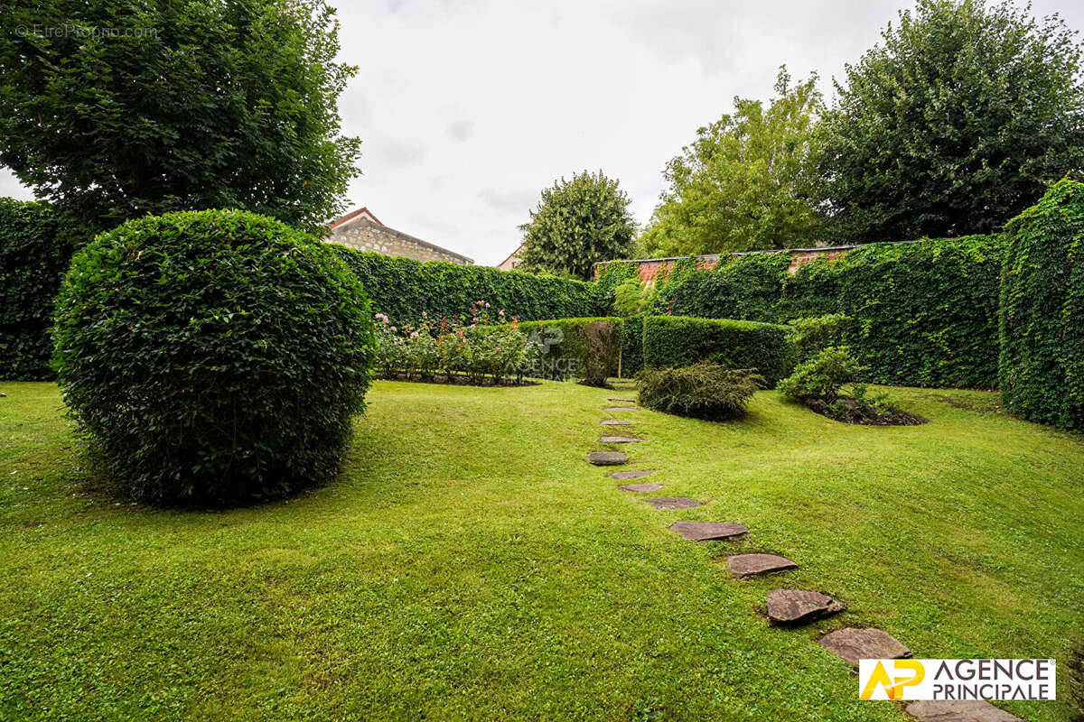 Appartement à MAISONS-LAFFITTE