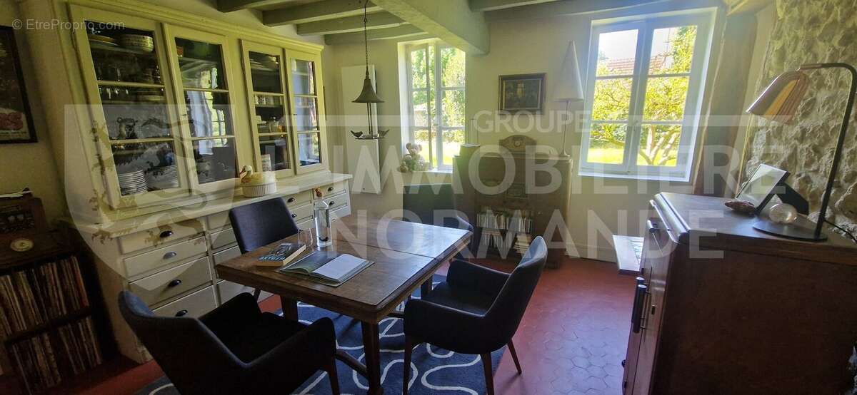 Maison à HONDOUVILLE