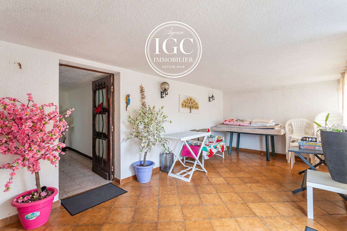 Maison à SAUSSET-LES-PINS