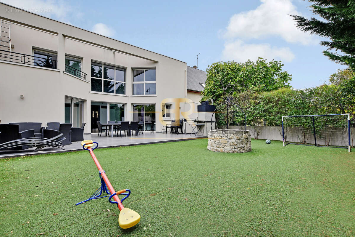 Maison à MAISONS-ALFORT
