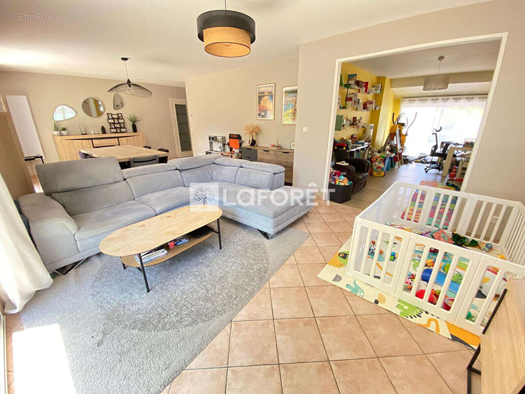 Maison à MARTIGNAS-SUR-JALLE