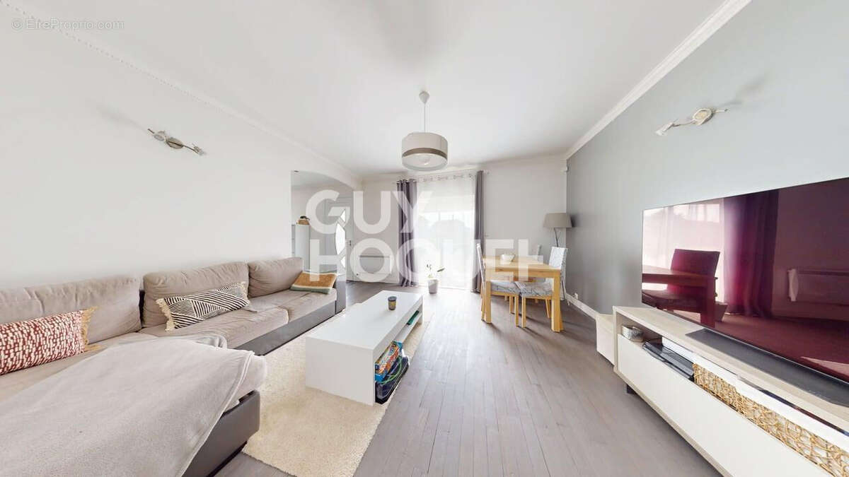 Maison à SAVIGNY-SUR-ORGE