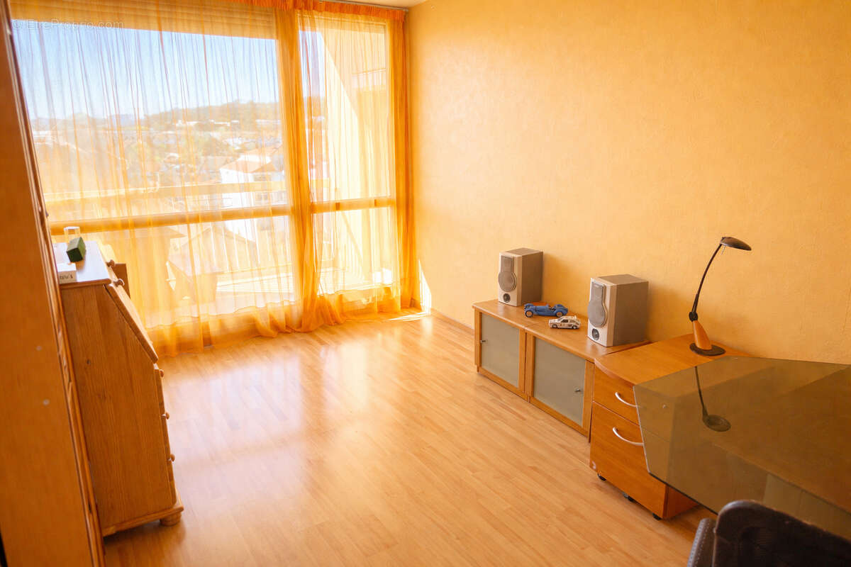 Appartement à NEUILLY-SUR-MARNE