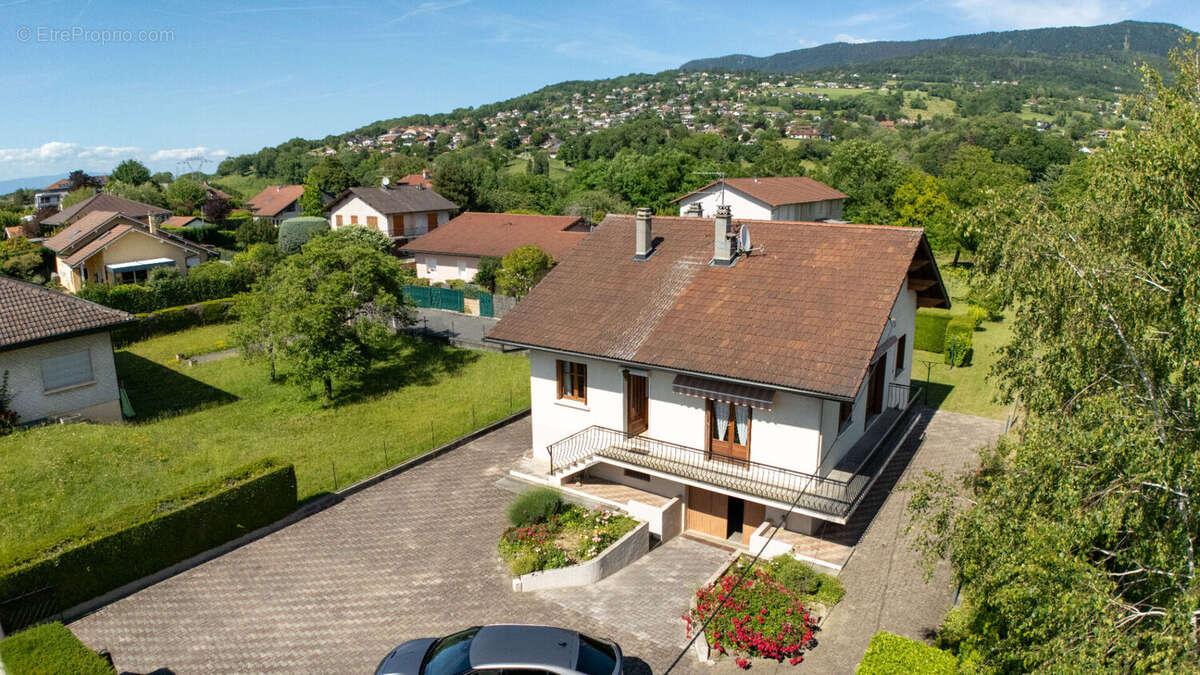 Maison à CRANVES-SALES