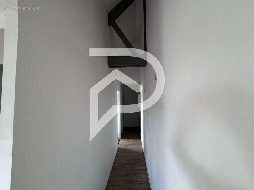 Appartement à NANTEUIL-LE-HAUDOUIN