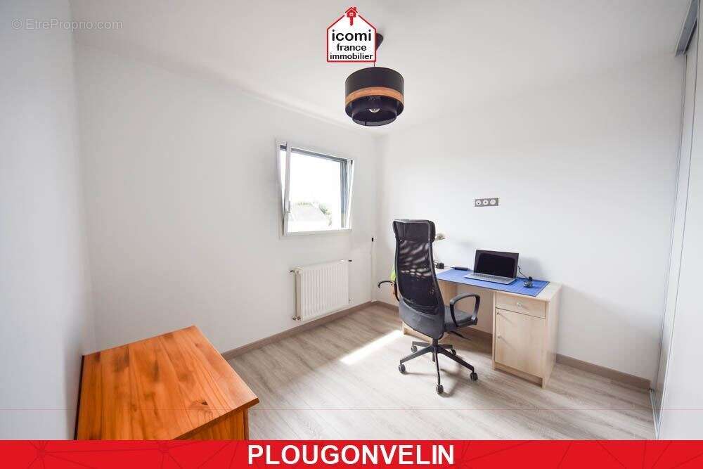 Maison à PLOUGONVELIN