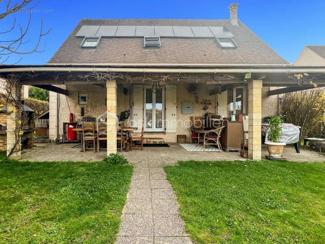 Maison à MORIGNY-CHAMPIGNY