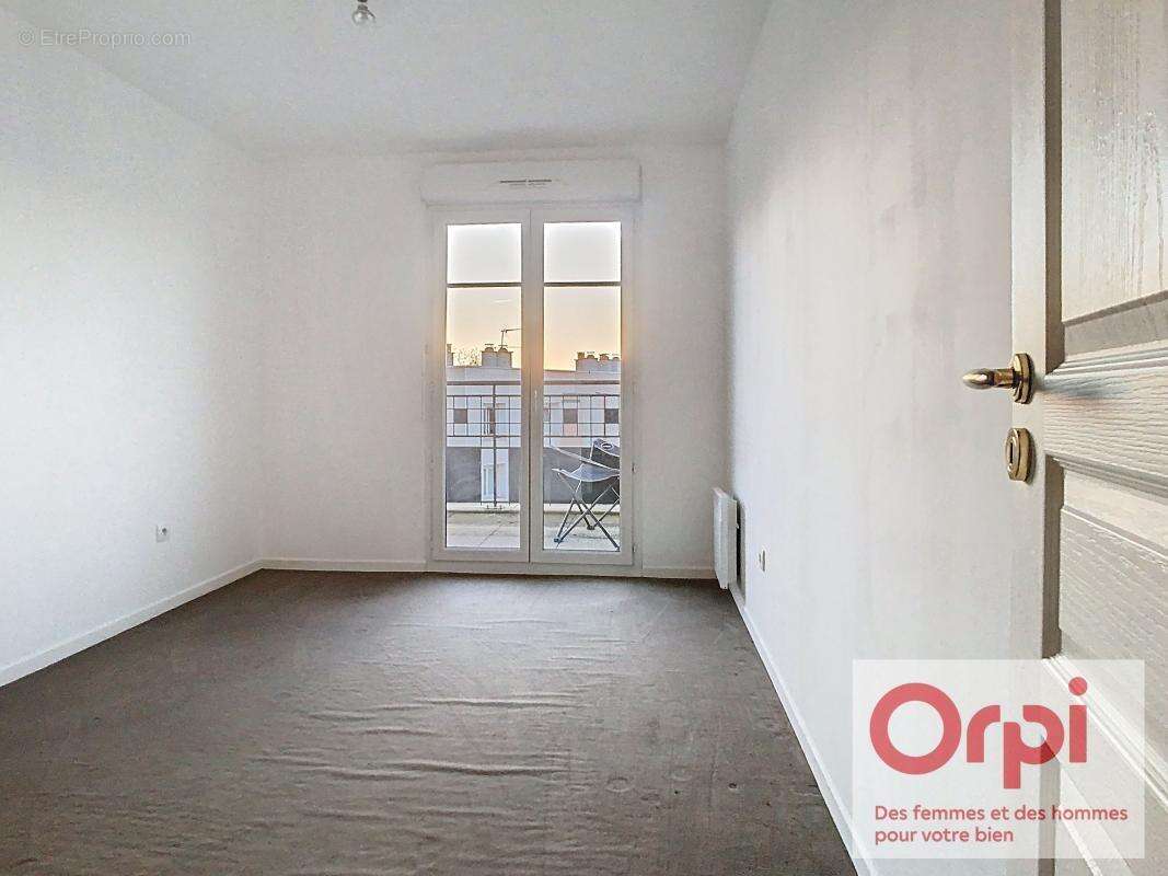 Appartement à LE PLESSIS-ROBINSON