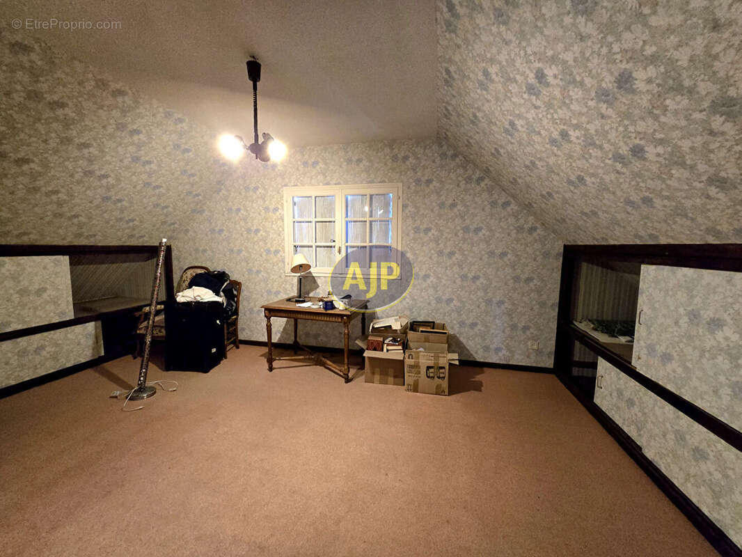GUEMENE-PENFAO maison 6 chambres - photo 8