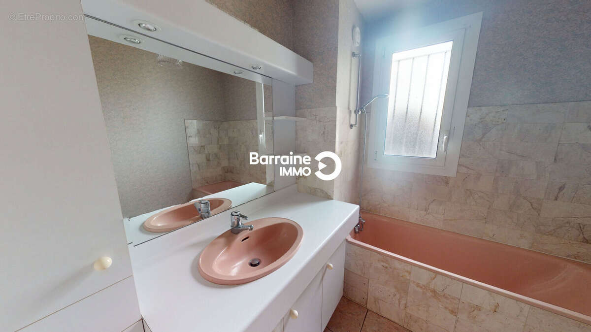 A vendre brest proche croix rouge appt t4 90m² deux chambres balcon ascenseur garage - photo 7