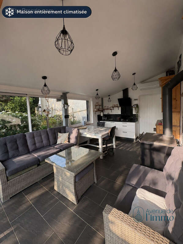 Maison 176 m² à Clere-Sur-Layon  - photo 2