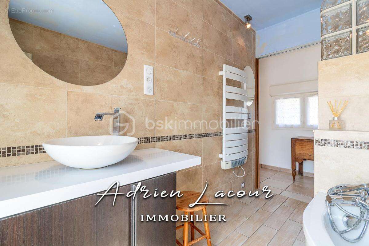 Belle maison familiale de style solognote - photo 10