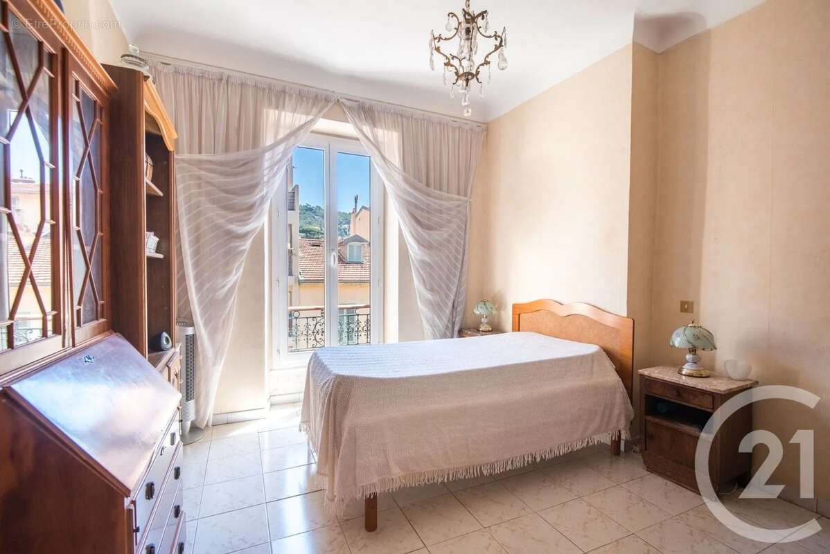 Appartement 64 m² à Nice  - photo 4