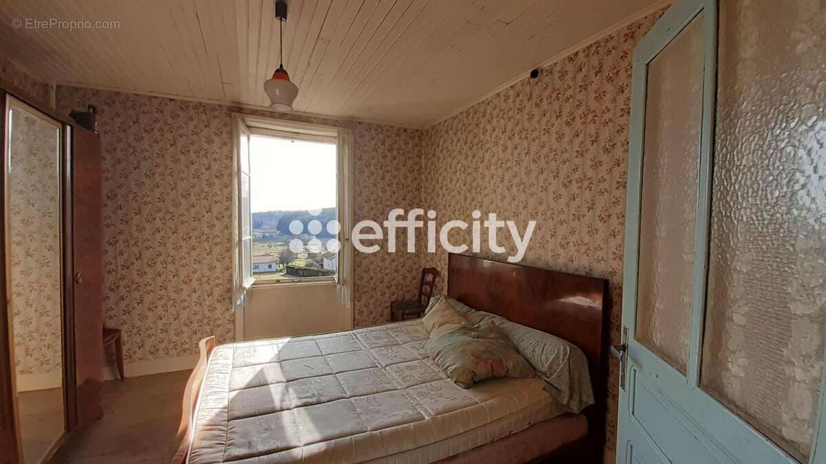 Maison à EGLISOLLES